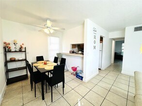 3037 NW 118th Dr in Coral Springs, FL - Building Photo - Building Photo