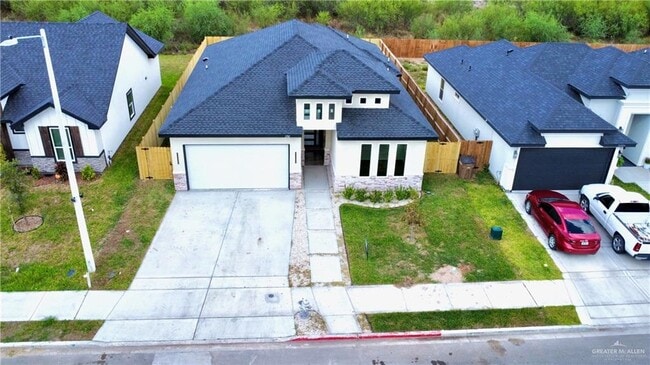39 N Woody Rd in Edinburg, TX - Building Photo - Building Photo