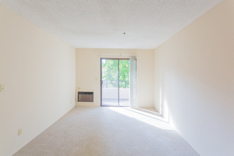 Willowbend Apartments in Sunnyvale, CA - Building Photo - Interior Photo