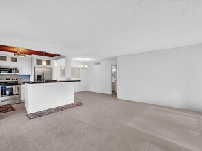 524 Osprey Dr in Delray Beach, FL - Building Photo - Building Photo