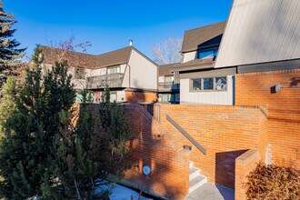 1726-1760 8th Ave NW in Calgary, AB - Building Photo - Building Photo