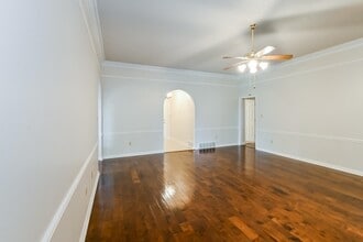 4415 Richmond Cir S in Memphis, TN - Building Photo - Building Photo