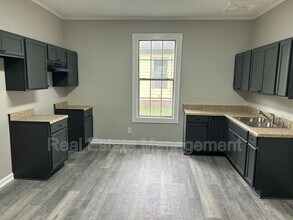 314 W Cherry St in Griffin, GA - Building Photo - Building Photo