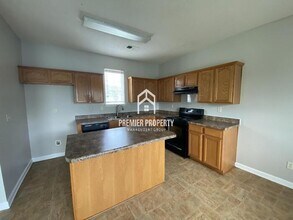 665 Peyton Cir in Memphis, TN - Building Photo - Building Photo
