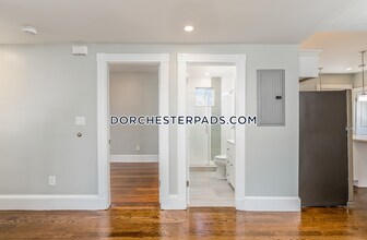 147 Boston St in Boston, MA - Building Photo - Building Photo