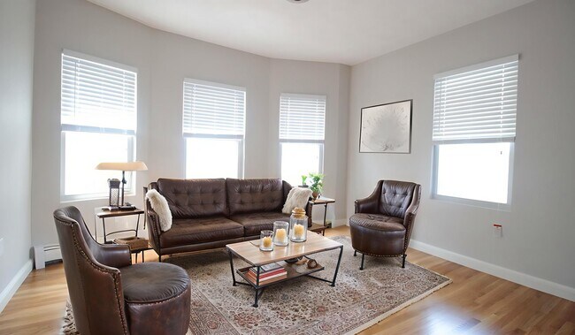 1433 Cambridge St, Unit 2 in Cambridge, MA - Building Photo - Building Photo