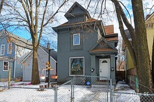 2709 Bloomington Ave in Minneapolis, MN - Building Photo