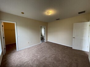 935 Cumberland Dr in Kissimmee, FL - Building Photo - Building Photo