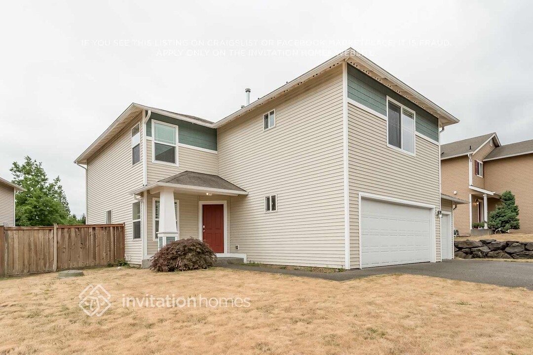 4437 S 332nd Pl in Federal Way, WA - Building Photo