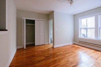 514 W Melrose in Chicago, IL - Foto de edificio - Building Photo