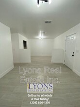 1028 S Gordon Ave in Adel, GA - Building Photo - Building Photo