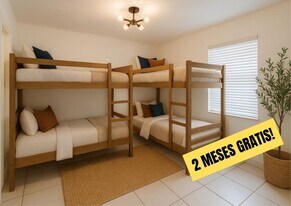 1600 Center St, Unit B8 in Jupiter, FL - Building Photo