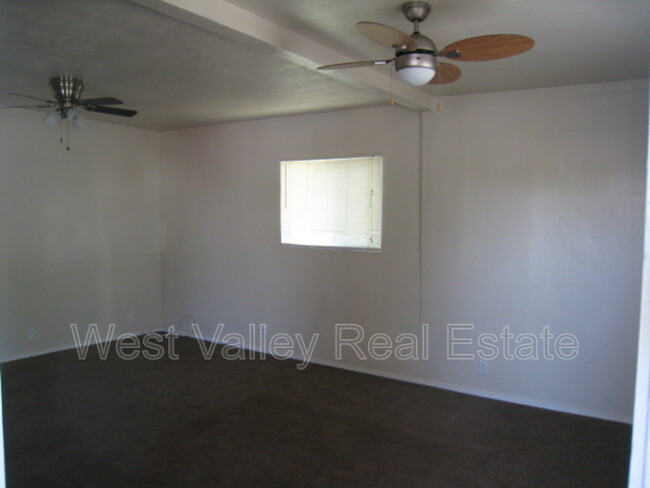 410 Buchanan St in Taft, CA - Building Photo - Building Photo