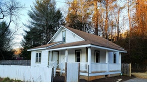 719 Speedwell Acres Rd in Cullowhee, NC - Building Photo - Building Photo