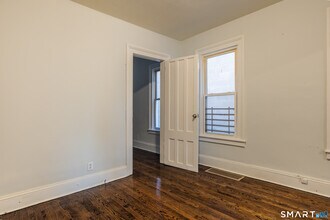 1995 Main St in Bridgeport, CT - Building Photo - Building Photo