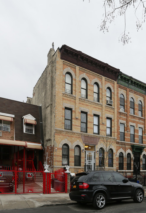 1372 Putnam Ave in Brooklyn, NY - Building Photo