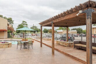 University View Denton (new) in Denton, TX - Building Photo - Building Photo