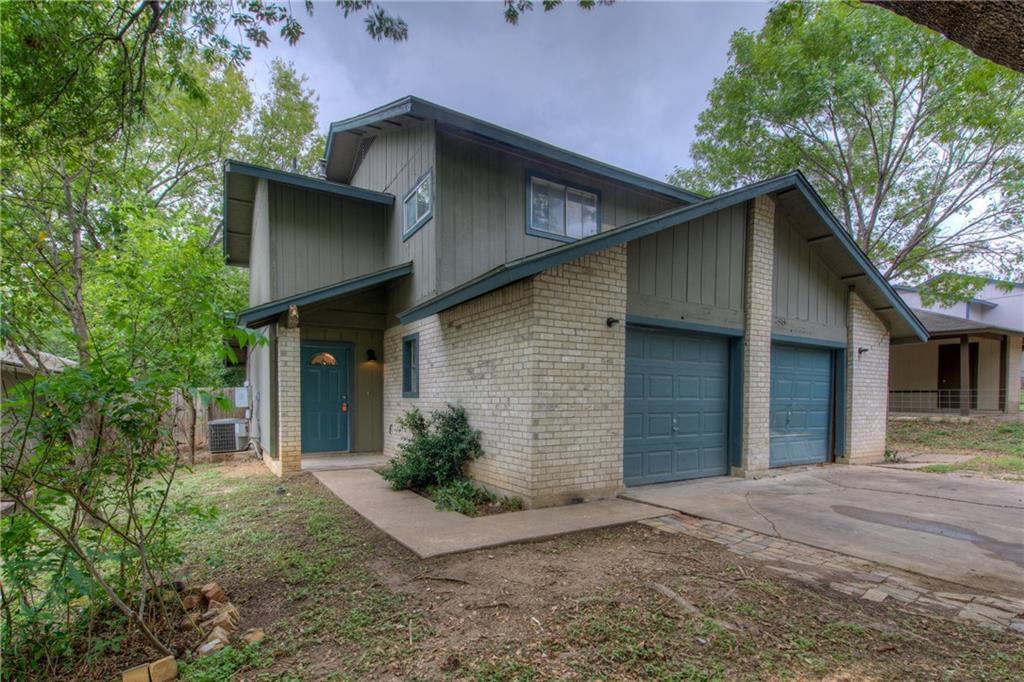 2414 Burleson Ct in Austin, TX - Building Photo