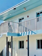 1560 NW 1st Ct in Miami, FL - Building Photo - Building Photo