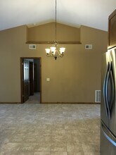 938 E Wisconsin St in Chippewa Falls, WI - Building Photo - Building Photo