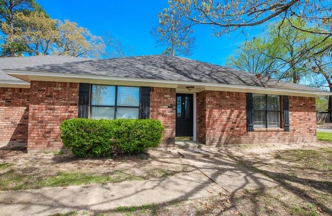 6178 Walnut Hill Dr in Flint, TX - Foto de edificio - Building Photo