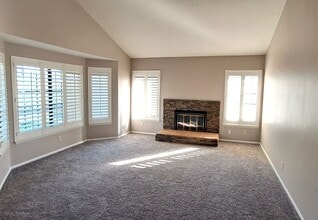 948 Sandstone Dr in Glendora, CA - Building Photo - Building Photo