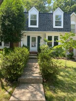 6590 Forest Dew Ct