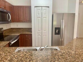 5176 SE Mariner Garden Cir in Stuart, FL - Building Photo - Building Photo