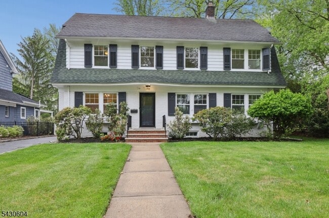 property at 190 Fernwood Ave