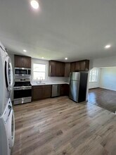 2225 Cove Rd in Pennsauken, NJ - Building Photo - Building Photo