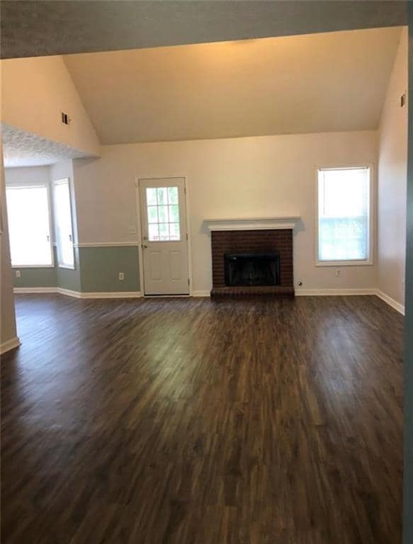 306 Pebblestone Dr in Loganville, GA - Building Photo - Building Photo