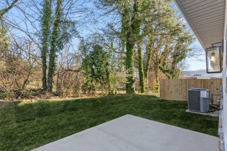 313 W Broad St in Clinton, TN - Building Photo - Building Photo