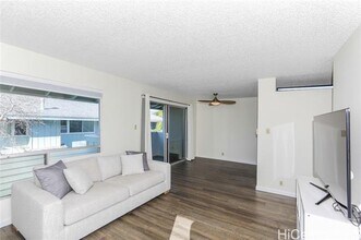 94-1037-1037 Paha Pl in Waipahu, HI - Building Photo - Building Photo