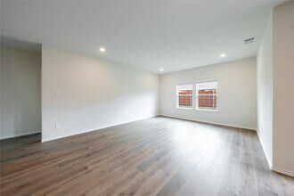 13156 Dawson Dr in Aubrey, TX - Building Photo - Building Photo