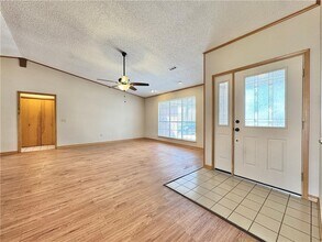 1163 E Ash St in Fayetteville, AR - Building Photo - Building Photo