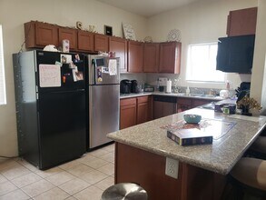 1402 E Lee St, Unit #2 in Tucson, AZ - Foto de edificio - Building Photo