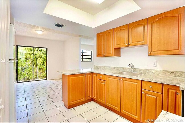 1765 SW 16th Ter in Miami, FL - Building Photo - Building Photo