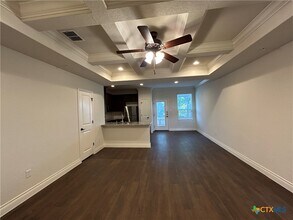 318 Untermaier St in New Braunfels, TX - Building Photo - Building Photo