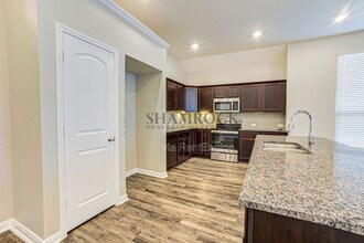 10225 Biltmore Dr in Waco, TX - Building Photo - Building Photo