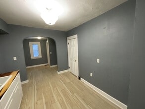 12602 Thornhurst Ave in Garfield Heights, OH - Building Photo - Building Photo