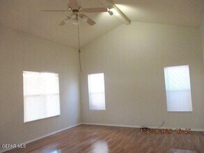 7572 Le Conte Dr in El Paso, TX - Building Photo - Building Photo