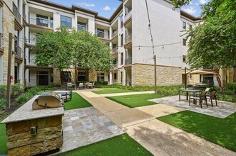 District 28 in Houston, TX - Building Photo - Building Photo