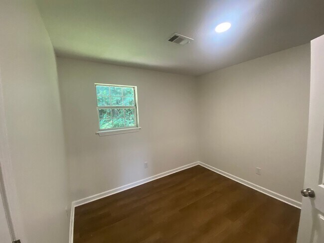 3901 Lindbergh Dr-Unit -#4 in Jonesboro, AR - Building Photo - Building Photo