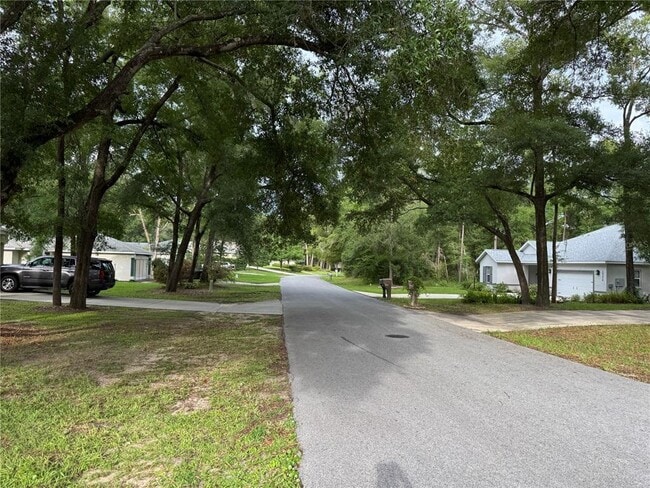 19395 SW 100th Loop in Dunnellon, FL - Building Photo - Building Photo