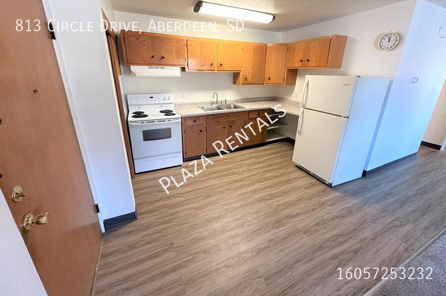 2103 4th Ave SE in Aberdeen, SD - Building Photo