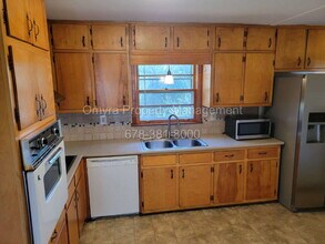 3009 Caldwell Rd NE in Atlanta, GA - Foto de edificio - Building Photo