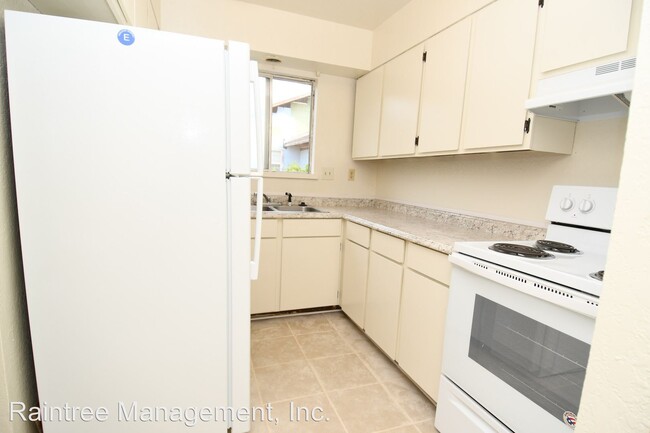 275 Rose Ave in Winston, OR - Building Photo - Building Photo