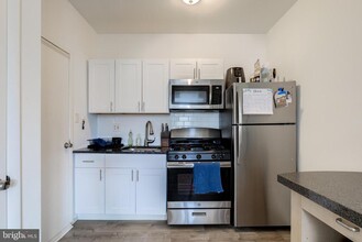 4001 Cresson St in Philadelphia, PA - Building Photo - Building Photo