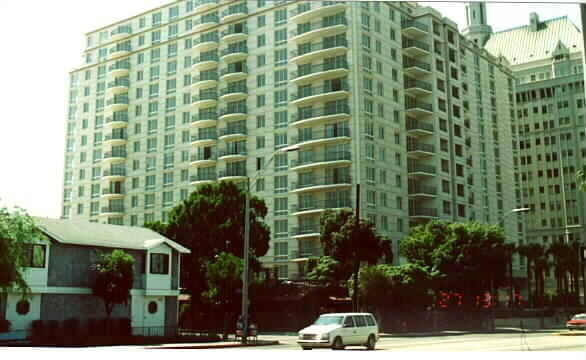 The Pacific in Long Beach, CA - Foto de edificio - Building Photo