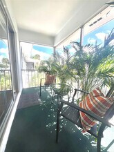 2270 NE 68th St in Fort Lauderdale, FL - Building Photo - Building Photo